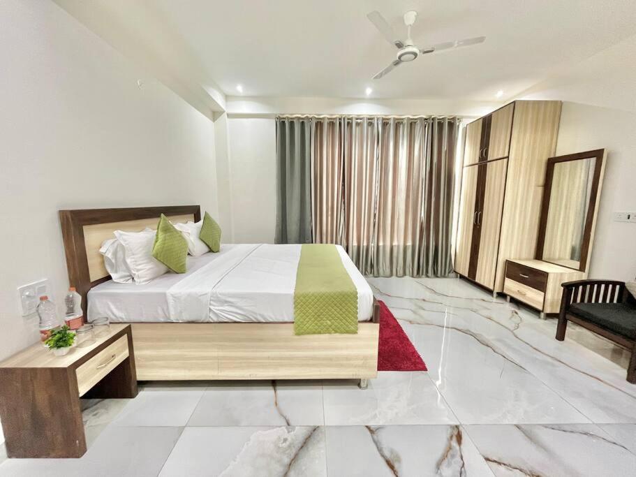 Host Jatin Kasauli Crest 7O1827O7O3 Apartamento Exterior foto