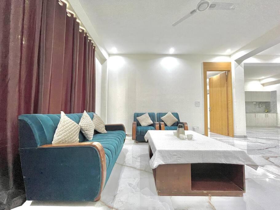 Host Jatin Kasauli Crest 7O1827O7O3 Apartamento Exterior foto