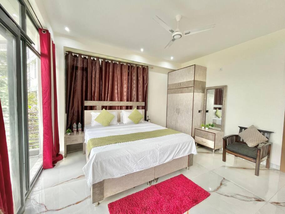 Host Jatin Kasauli Crest 7O1827O7O3 Apartamento Exterior foto