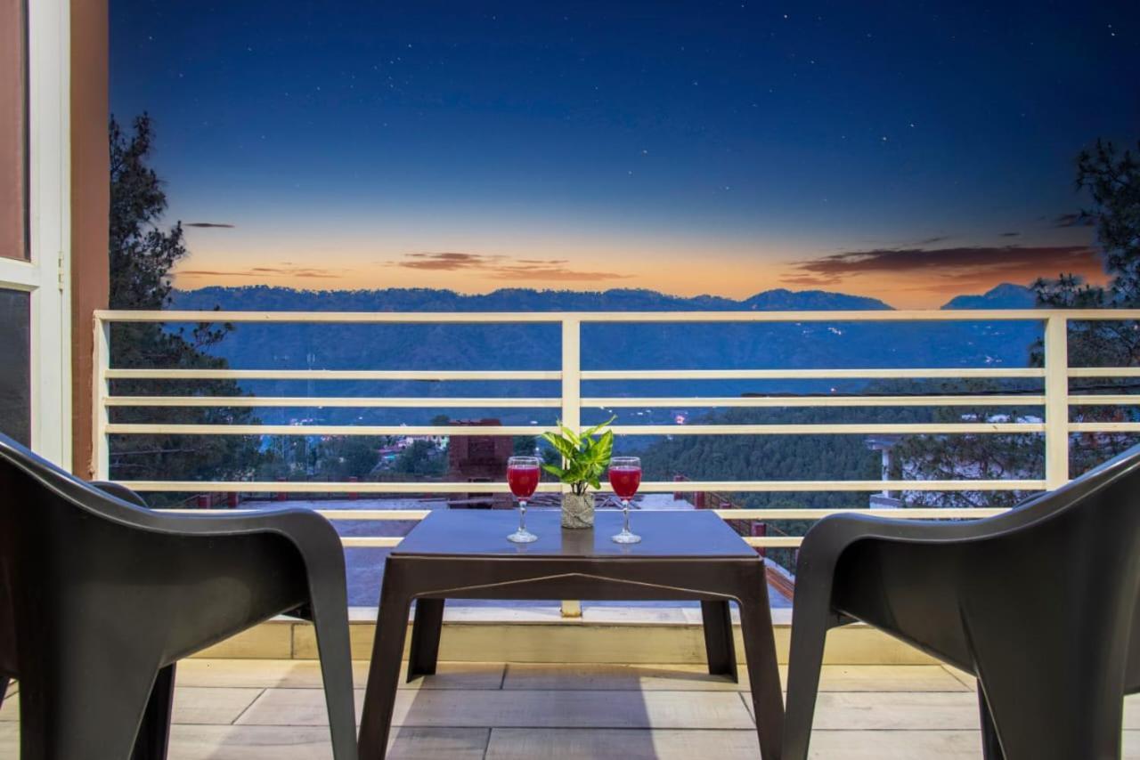 Host Jatin Kasauli Crest 7O1827O7O3 Apartamento Exterior foto
